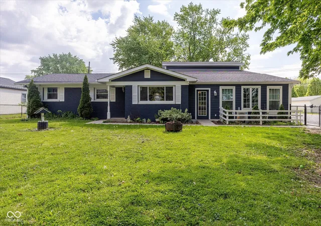 2nd image of 3041 S Kercheval Dr, Indianapolis, IN 46239 | MLS# 22090607