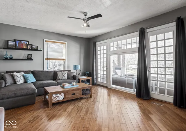 4th image of 549 Fletcher Ave #1, Indianapolis, IN 46203 | MLS# 22090613