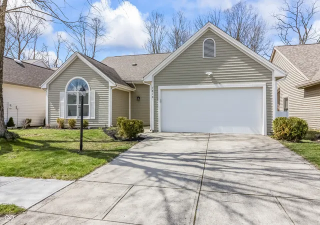 Homes for sale in Indianapolis, IN | 7818 Chesapeake Dr W, Indianapolis, IN 46236 | MLS# 22090626