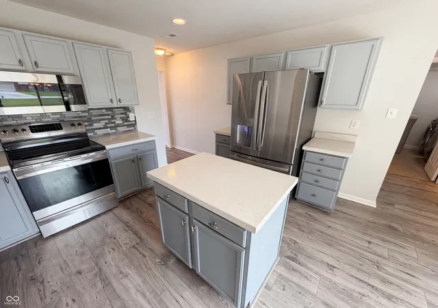 Photo 2 of Single family home for sale at 7910 Arvada Pl, Indianapolis, IN 46236 | MLS# 22090756 | Listing updated on 2026-10-01