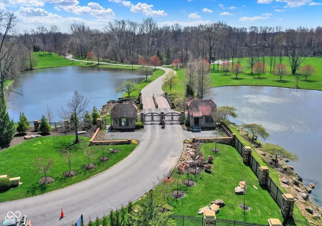 1st image of 1 Woodard Blf, Zionsville, IN 46077 | MLS# 22090772