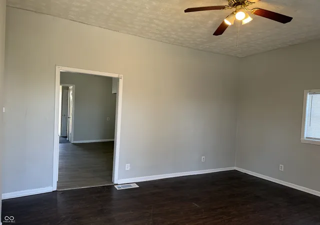 3rd image of 1342 Lee St, Indianapolis, IN 46221 | MLS# 22090788