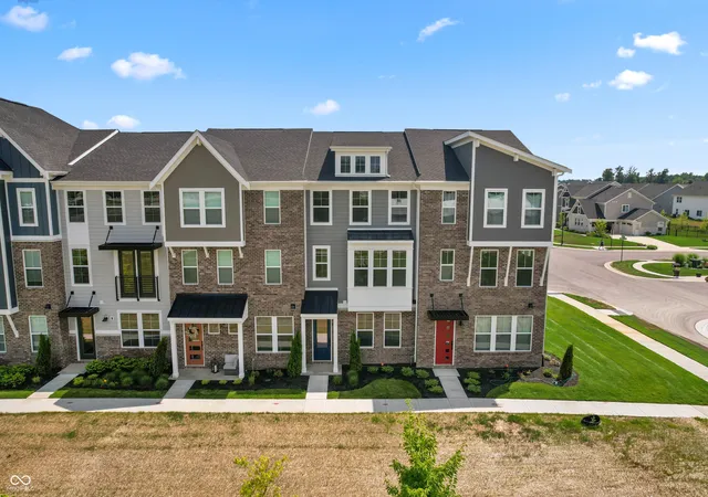 Photo 2 of Sale Pending at 6040 Georgica Ln, Mc Cordsville, IN 46055 | MLS# 22090908 | Listing updated on 2026-07-24