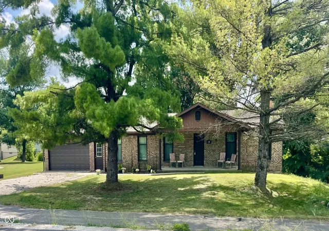 2nd image of 700 Albin Pond Rd, Greencastle, IN 46135 | MLS# 22090936