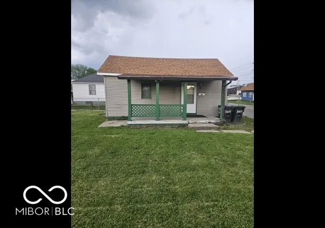 Homes for sale in Muncie, IN | 309 W 8th St, Muncie, IN 47302 | MLS# 22090953