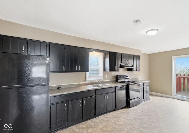 4th image of 6630 W 10Th St, Indianapolis, IN 46214 | MLS# 22090971