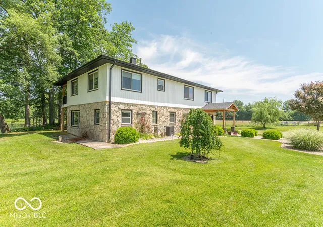 4th image of 4258 N South Dr, Quincy, IN 47456 | MLS# 22091051