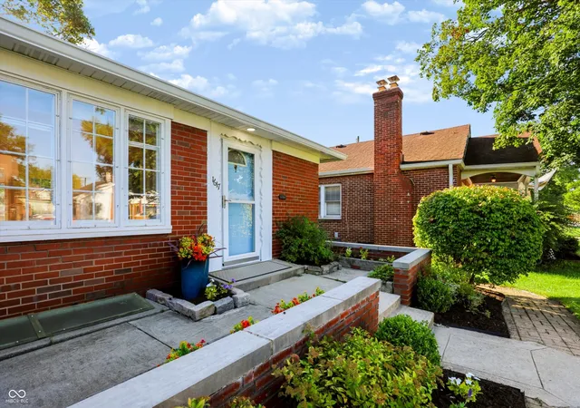 Photo 3 of Sale Pending at 1617 N Auburn St, Indianapolis, IN 46224 | MLS# 22091068 | Listing updated on 2026-08-28