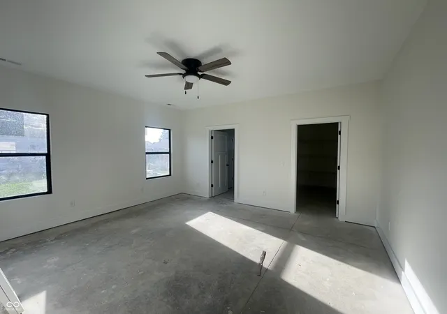 Photo 4 of Single family home for sale at 2540 Chrystal Woods Dr, Kokomo, IN 46901 | MLS# 22091189 | Listing updated on 2026-09-15