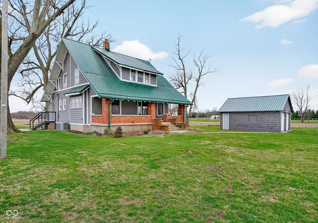 Homes for sale in Sheridan, IN | 11315 E 300 N, Sheridan, IN 46069 | MLS# 22091331