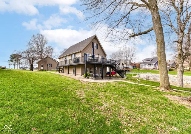 Homes for sale in Coatesville, IN | 186 Mill Springs, Coatesville, IN 46121 | MLS# 22091332