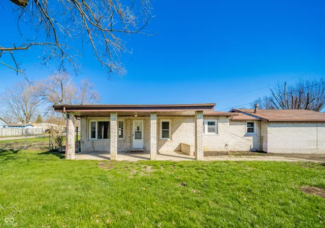 Photo 1 of Single family home for sale at 3500 E Race St, Muncie, IN 47303 | MLS# 22091393 | Listing updated on 2026-09-04
