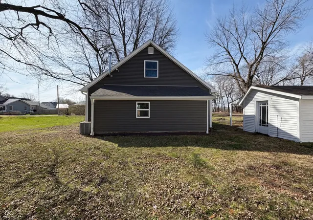 Photo 4 of Single family home for sale at 740 N 1/2 Main St, Tipton, IN 46072 | MLS# 22091455 | Listing updated on 2026-09-17