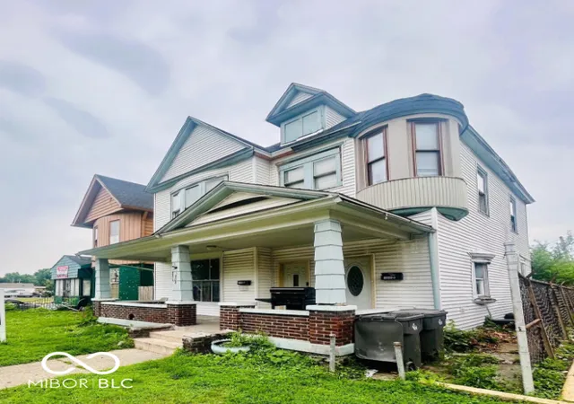 2nd image of 1808 E Washington St, Indianapolis, IN 46201 | MLS# 22091469