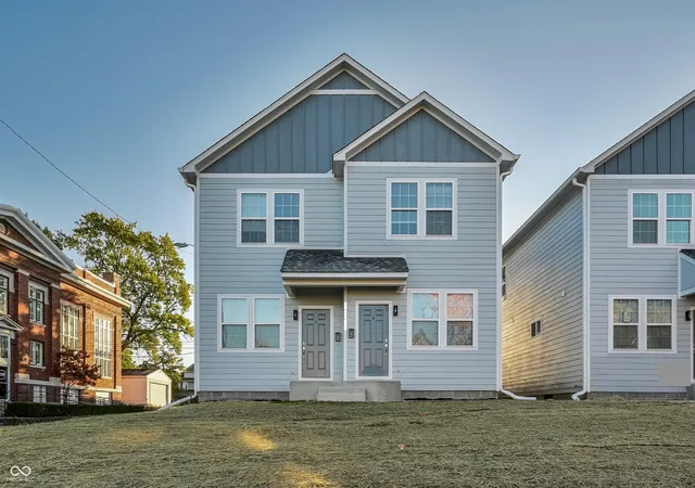 2nd image of 2702 Winthrop Ave, Indianapolis, IN 46205 | MLS# 22091622
