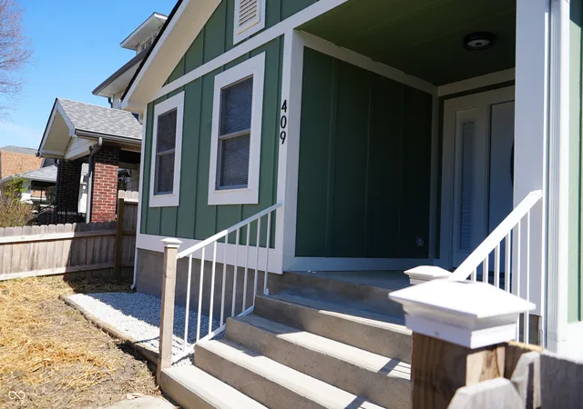 2nd image of 409 N Grant Ave, Indianapolis, IN 46201 | MLS# 22091696