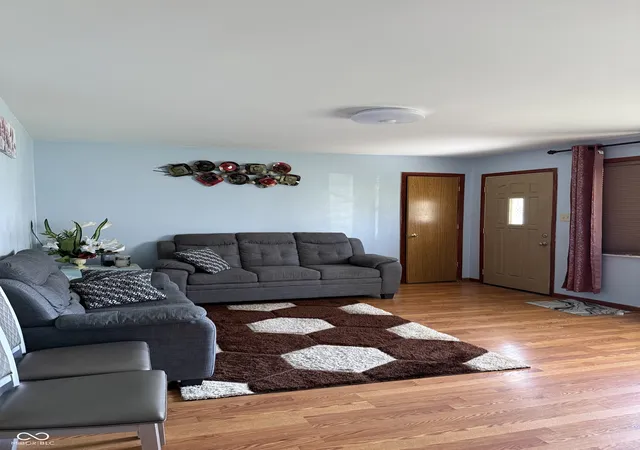 4th image of 7109 Chandler Dr, Indianapolis, IN 46217 | MLS# 22091698
