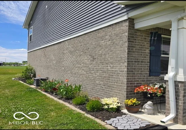 Homes for sale in Whiteland, IN | 70 Freeman St, Whiteland, IN 46184 | MLS# 22091707