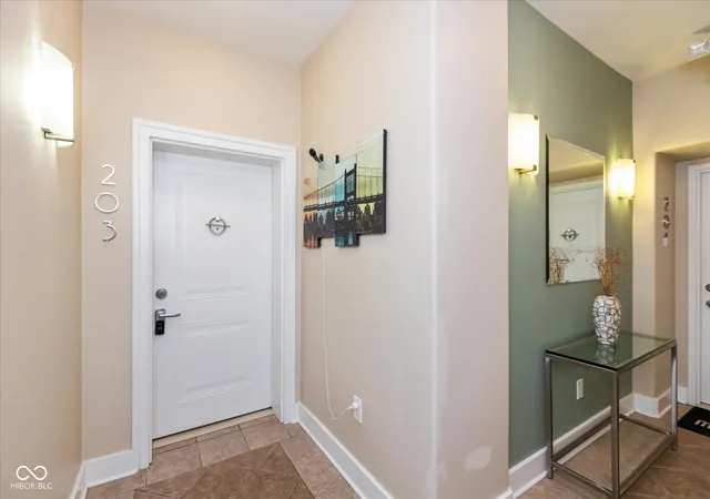 3rd image of 2105 N Meridian St #203, Indianapolis, IN 46202 | MLS# 22091717