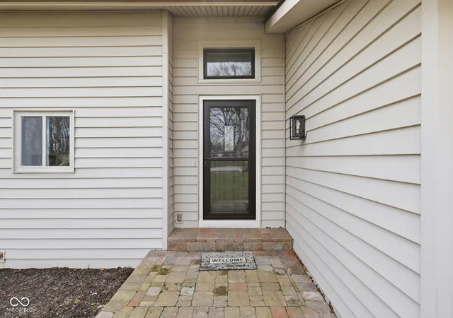 Photo 3 of Sale Pending at 1429 Timber Trl, Greenwood, IN 46142 | MLS# 22091721 | Listing updated on 2026-09-23