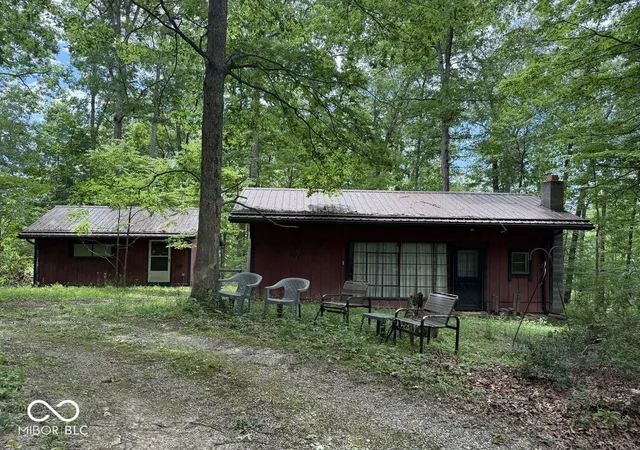 1st image of 4305 Belt Ln, Martinsville, IN 46151 | MLS# 22091744