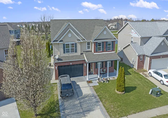1st image of 1678 Juniper Ln, Greenwood, IN 46143 | MLS# 22091871