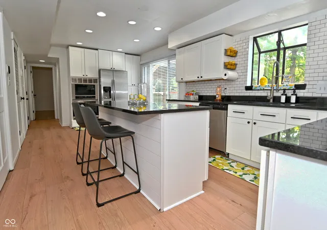 Photo 3 of Single family home for sale at 6031 Buck Trl Rd, Indianapolis, IN 46237 | MLS# 22091889 | Listing updated on 2026-09-13