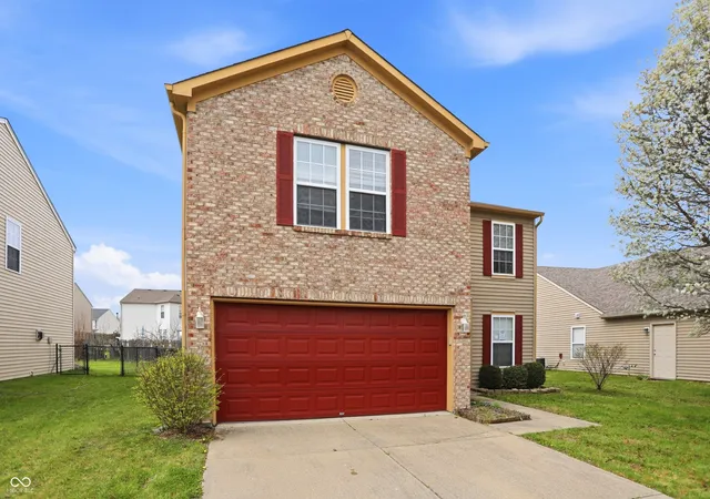 4th image of 5804 Grassy Bank Dr, Indianapolis, IN 46237 | MLS# 22091952