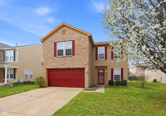 3rd image of 5804 Grassy Bank Dr, Indianapolis, IN 46237 | MLS# 22091952