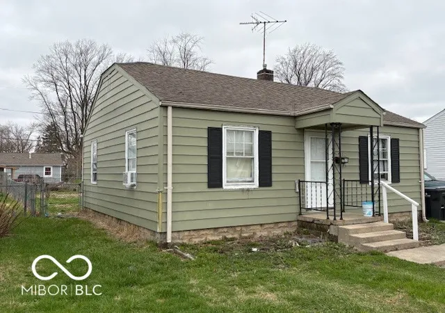2nd image of 3917 Haverhill Dr, Anderson, IN 46013 | MLS# 22091976