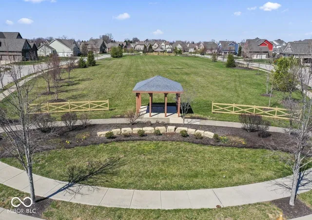 Homes for sale in Fishers, IN | 10780 Creekbed Cir, Fishers, IN 46038 | MLS# 22092127