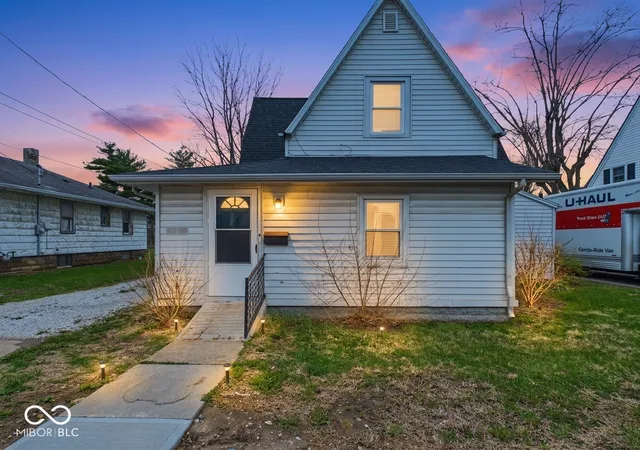 1st image of 3535 Columbus Ave, Anderson, IN 46013 | MLS# 22092133