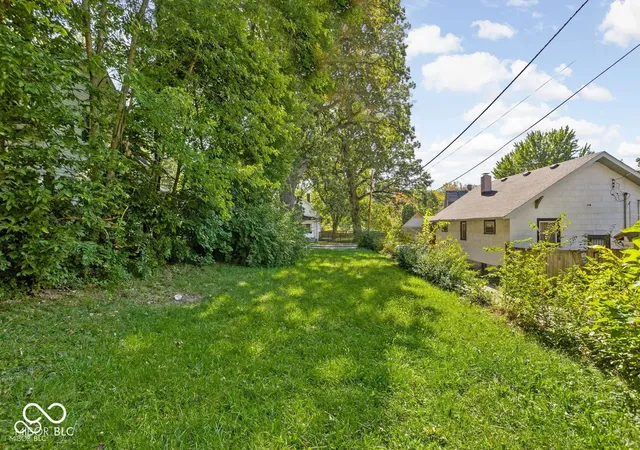 Photo 2 of Land for sale at 2304 Coyner Ave, Indianapolis, IN 46218 | MLS# 22092138 | Listing updated on 2026-03-30