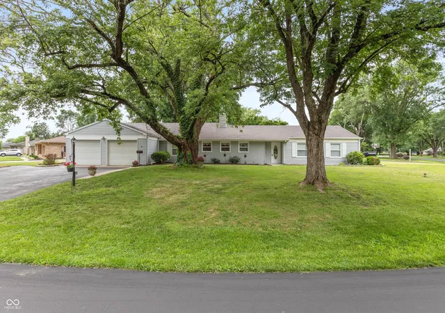 Homes for sale in Seymour, IN | 831 North Dr, Seymour, IN 47274 | MLS# 22092167
