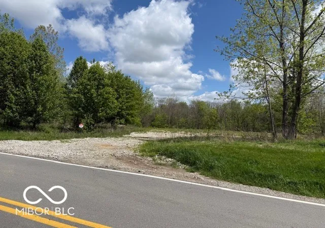 3rd image of 2905 S 1200 E, Zionsville, IN 46077 | MLS# 22092182