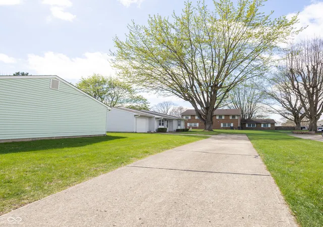 4th image of 8018 Bryan Dr, Indianapolis, IN 46227 | MLS# 22092228
