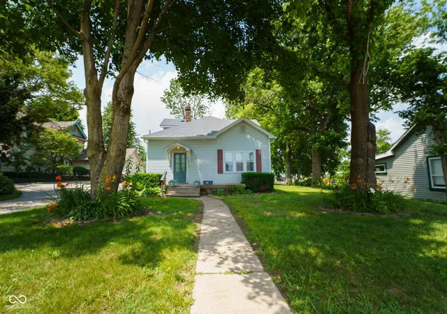 1st image of 40 W Main St, Monrovia, IN 46157 | MLS# 22092230