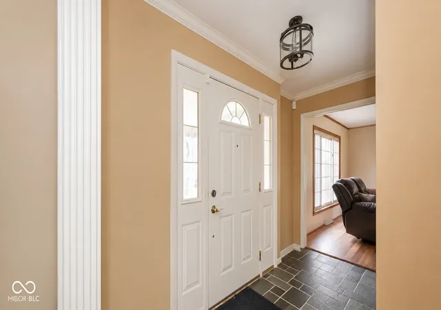 2nd image of 420 Ashford Ct, Indianapolis, IN 46214 | MLS# 22092272