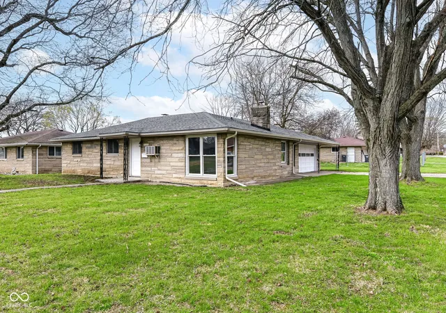 Photo 2 of Single family home for sale at 2328 E 9th Street, Anderson, IN 46012 | MLS# 22092281 | Listing updated on 2026-09-24
