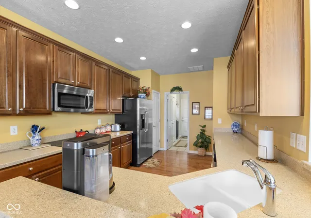 Photo 3 of Single family home for sale at 12961 Merlot Ln, Fishers, IN 46037 | MLS# 22092285 | Listing updated on 2026-09-07