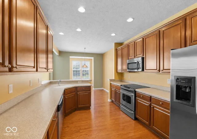 Photo 2 of Single family home for sale at 12961 Merlot Ln, Fishers, IN 46037 | MLS# 22092285 | Listing updated on 2026-09-07