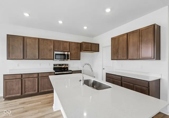 2nd image of 12166 Olivine Ave, Indianapolis, IN 46229 | MLS# 22092360