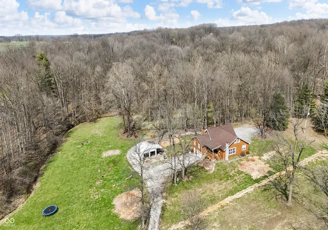 Photo 2 of Single family home for sale at 2409 E County Rd 700 S, Cloverdale, IN 46120 | MLS# 22092389 | Listing updated on 2026-10-02