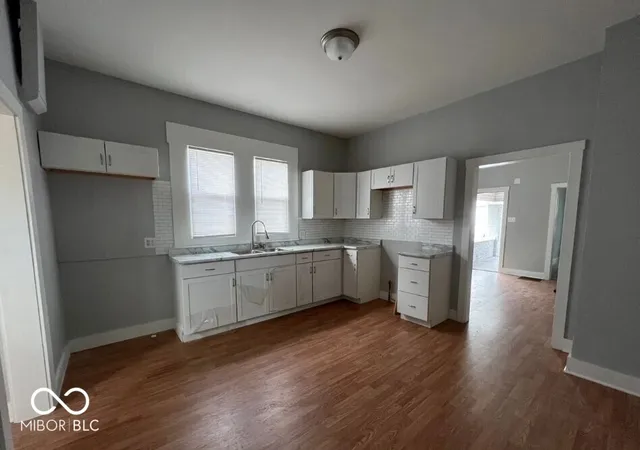 2nd image of 721 Ketcham St, Indianapolis, IN 46222 | MLS# 22092430