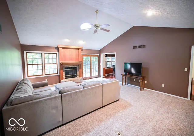 2nd image of 5109 N Weathers Ct, Bloomington, IN 47404 | MLS# 22092435