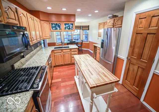 3rd image of 5109 N Weathers Ct, Bloomington, IN 47404 | MLS# 22092435