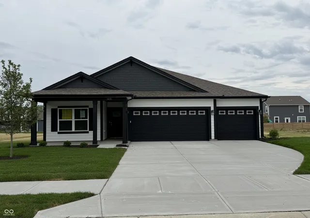 Homes for sale in Clayton, IN | 5631 Bluewing Creek Ln, Clayton, IN 46118 | MLS# 22092439