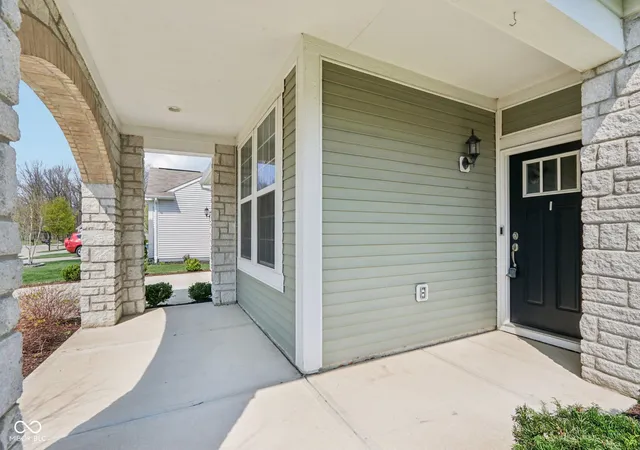 Homes for sale in Whitestown, IN | 4867 Saddle Back Wy, Whitestown, IN 46075 | MLS# 22092446