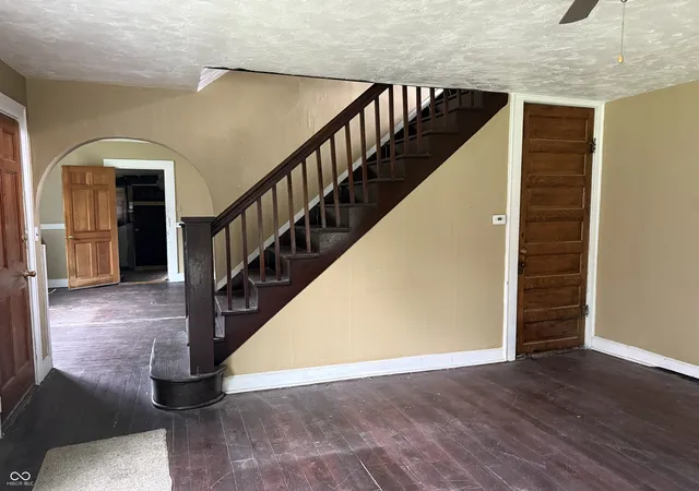 4th image of 726 Dorman St, Indianapolis, IN 46202 | MLS# 22092482