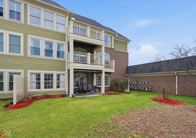 Photo 2 of Sale Pending at 7601 Newport Bay Dr #308, Indianapolis, IN 46240 | MLS# 22092551 | Listing updated on 2026-10-05
